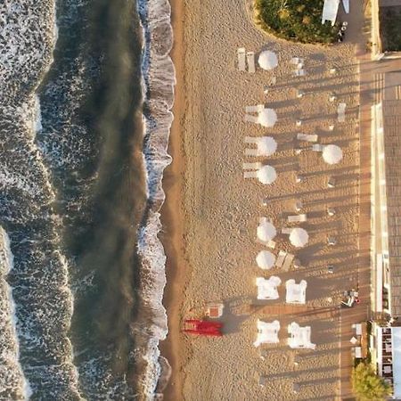 Hotel Villa Ambra Orbetello Bagian luar foto