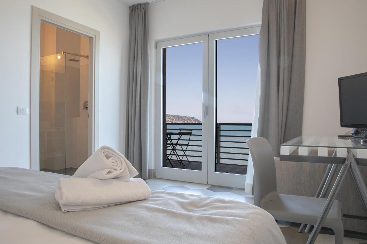 Hotel Villa Ambra Orbetello Bagian luar foto