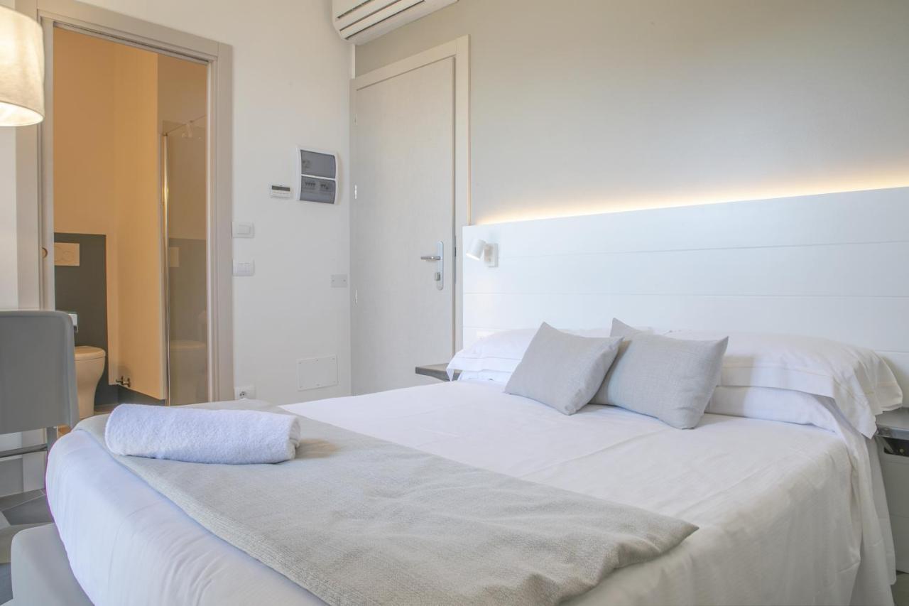 Hotel Villa Ambra Orbetello Bagian luar foto