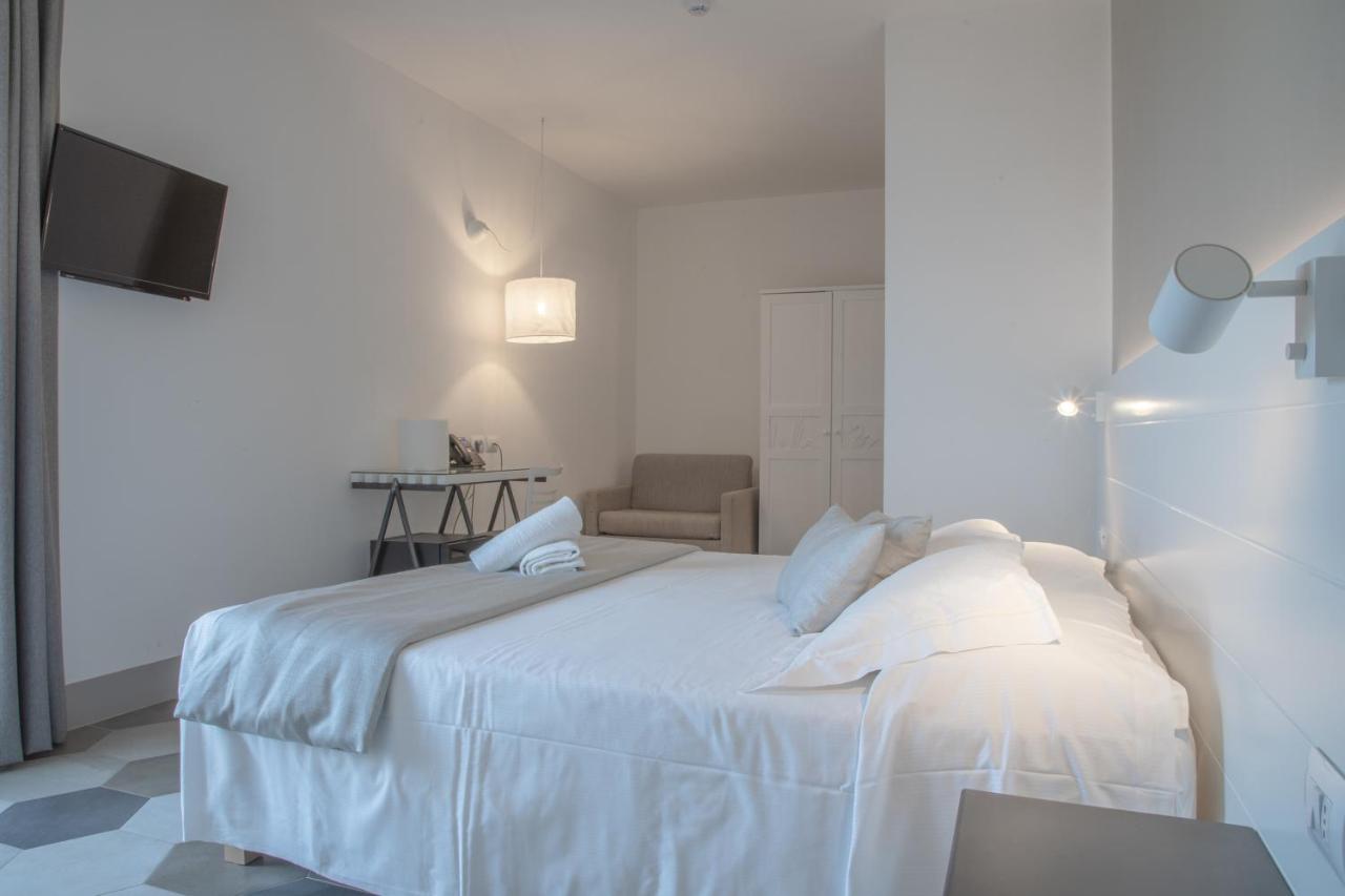 Hotel Villa Ambra Orbetello Bagian luar foto