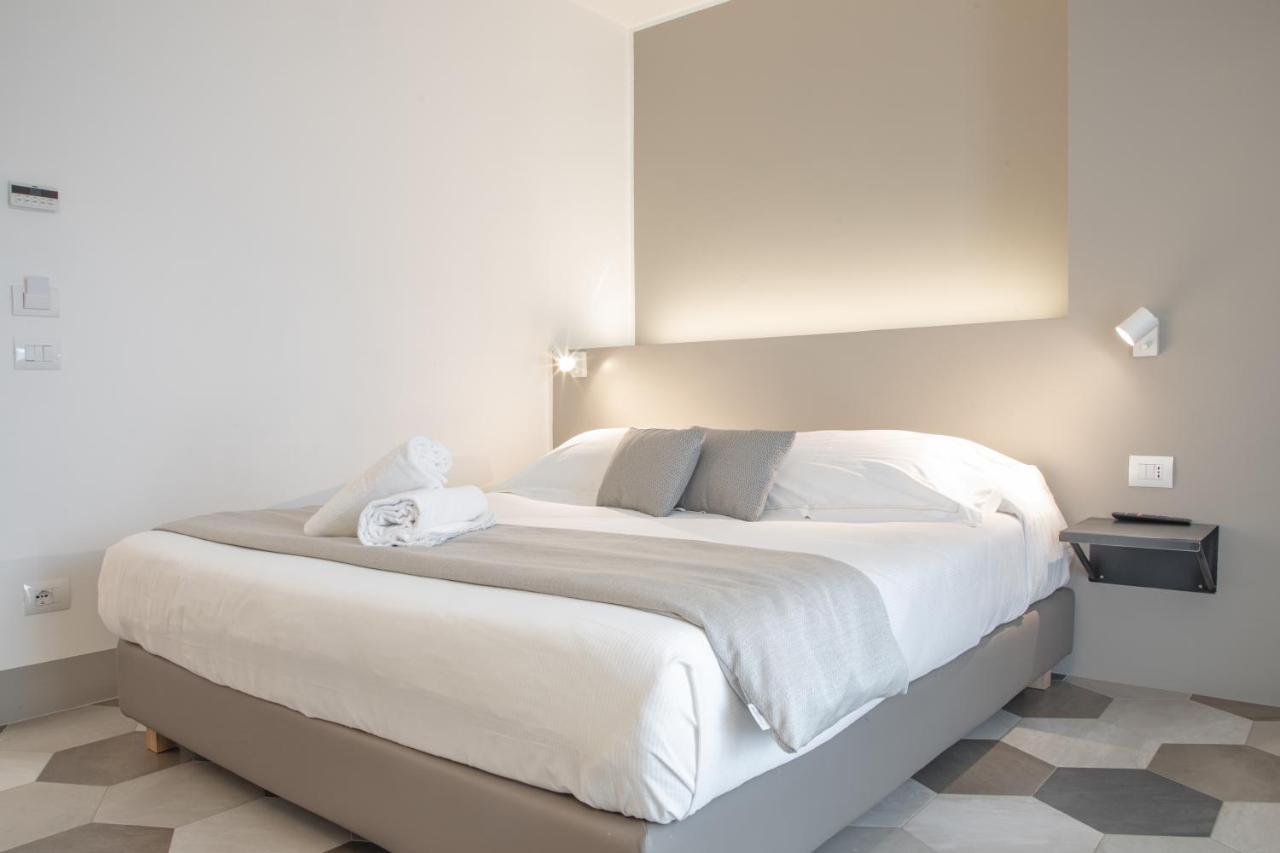 Hotel Villa Ambra Orbetello Bagian luar foto